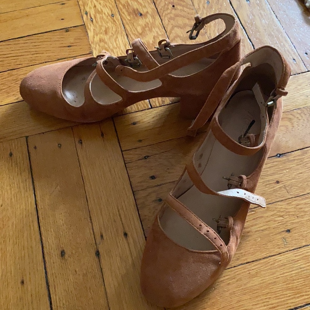 Madewell Suede Buckle Pumps
